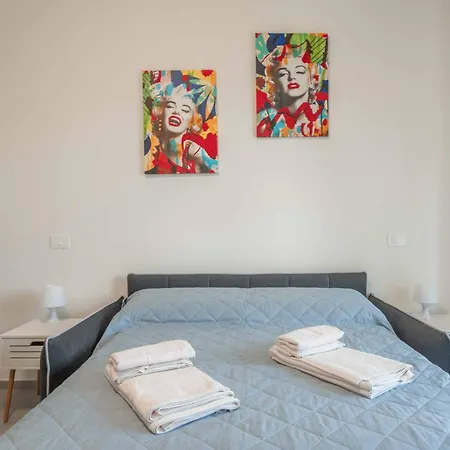 Apartment Marilyn - Modern And Cozy Somma Lombardo